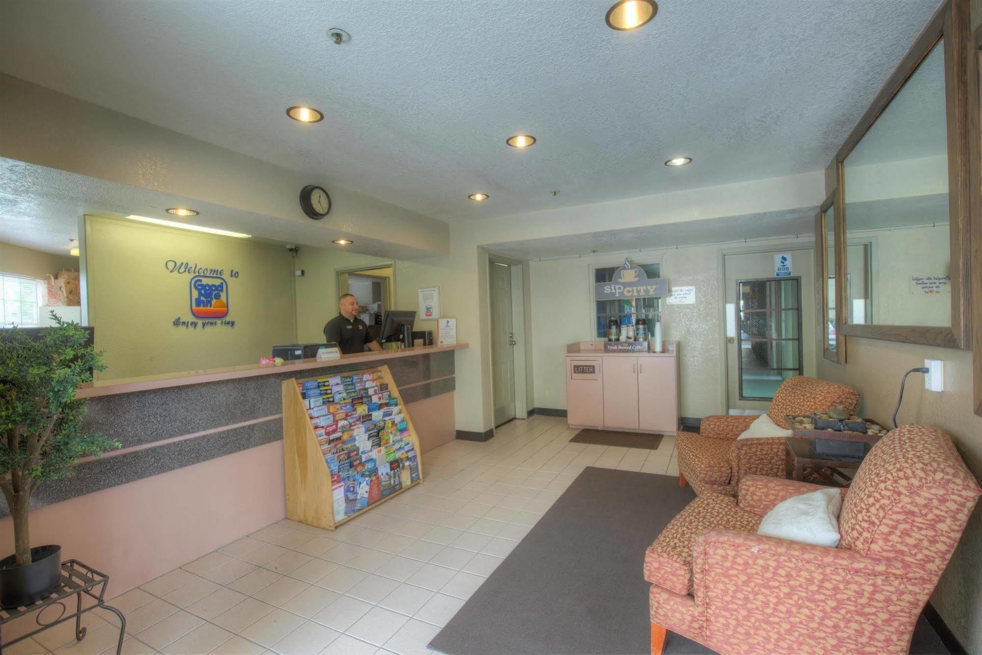 Good Nite Inn Fremont Exterior foto